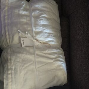 Quince White Quilted Bedding Queen